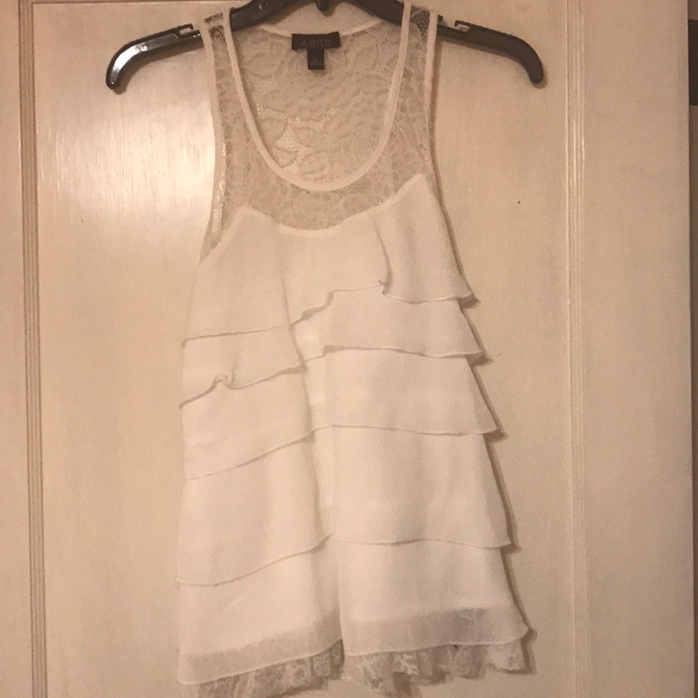 Perfect condition adorable Amy Byer top!!